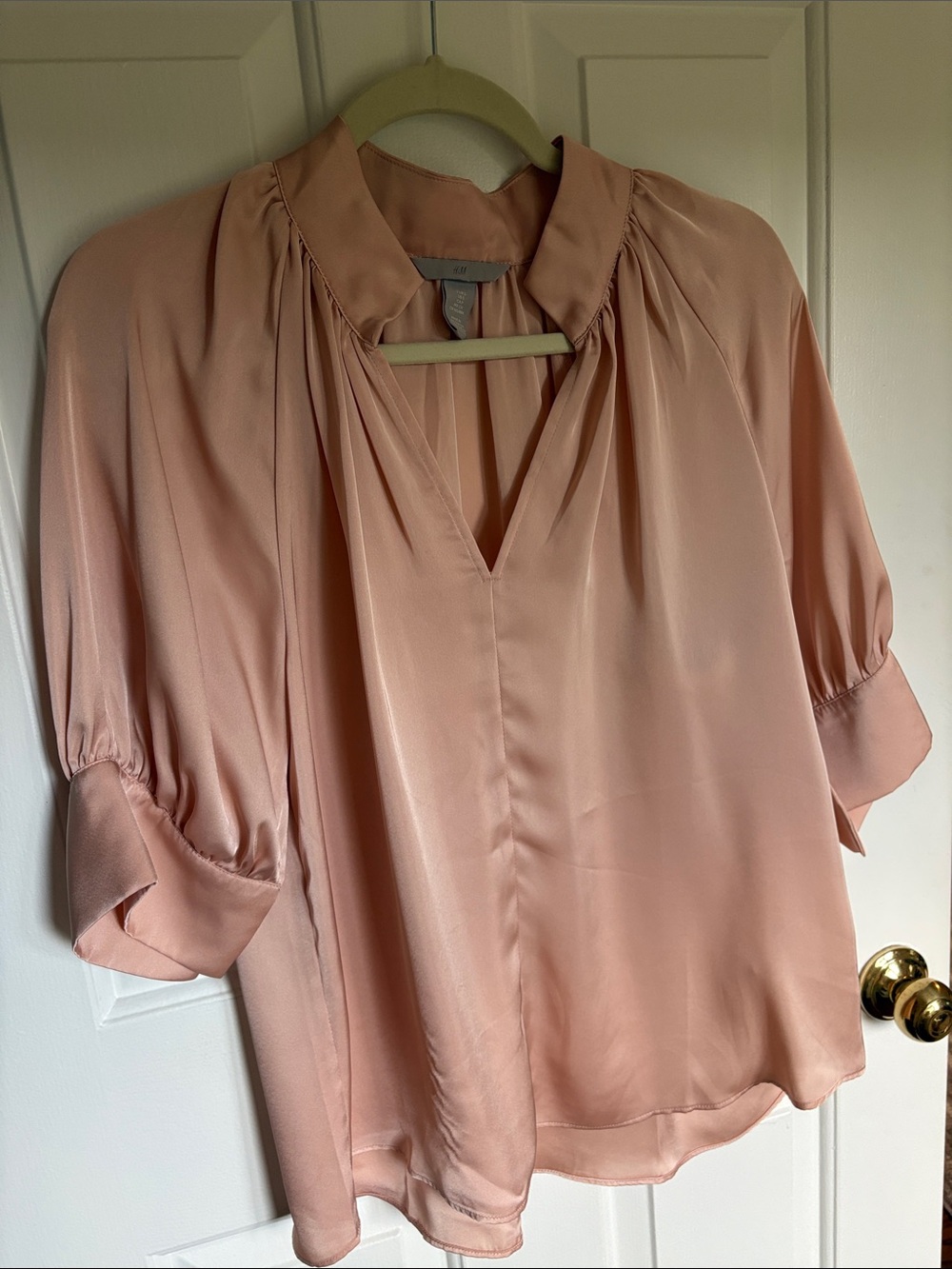 Zara Women’s Blush Pink Satin V-Neck Blouse